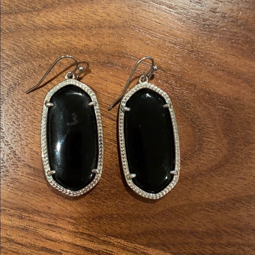 Kendra Scott Elle earrings in black/silver